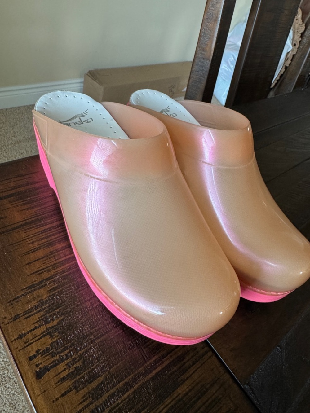 Dansko Open Back Coral Translucent Clogs - Sonja 37 - Picture 7 of 9